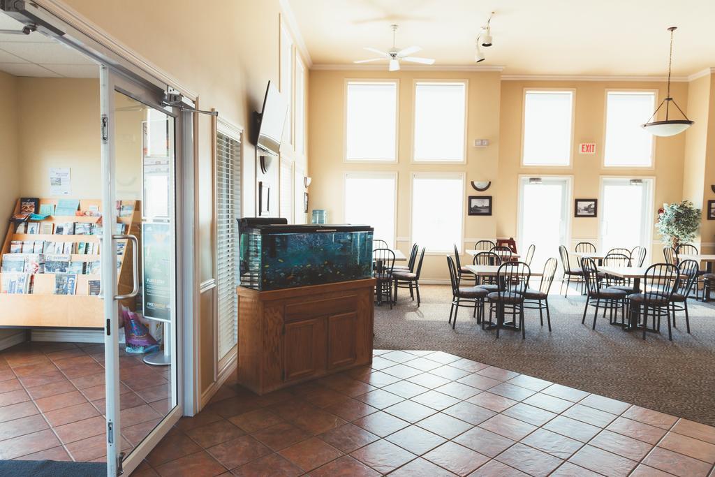 Canadian Motel North Battleford Ngoại thất bức ảnh