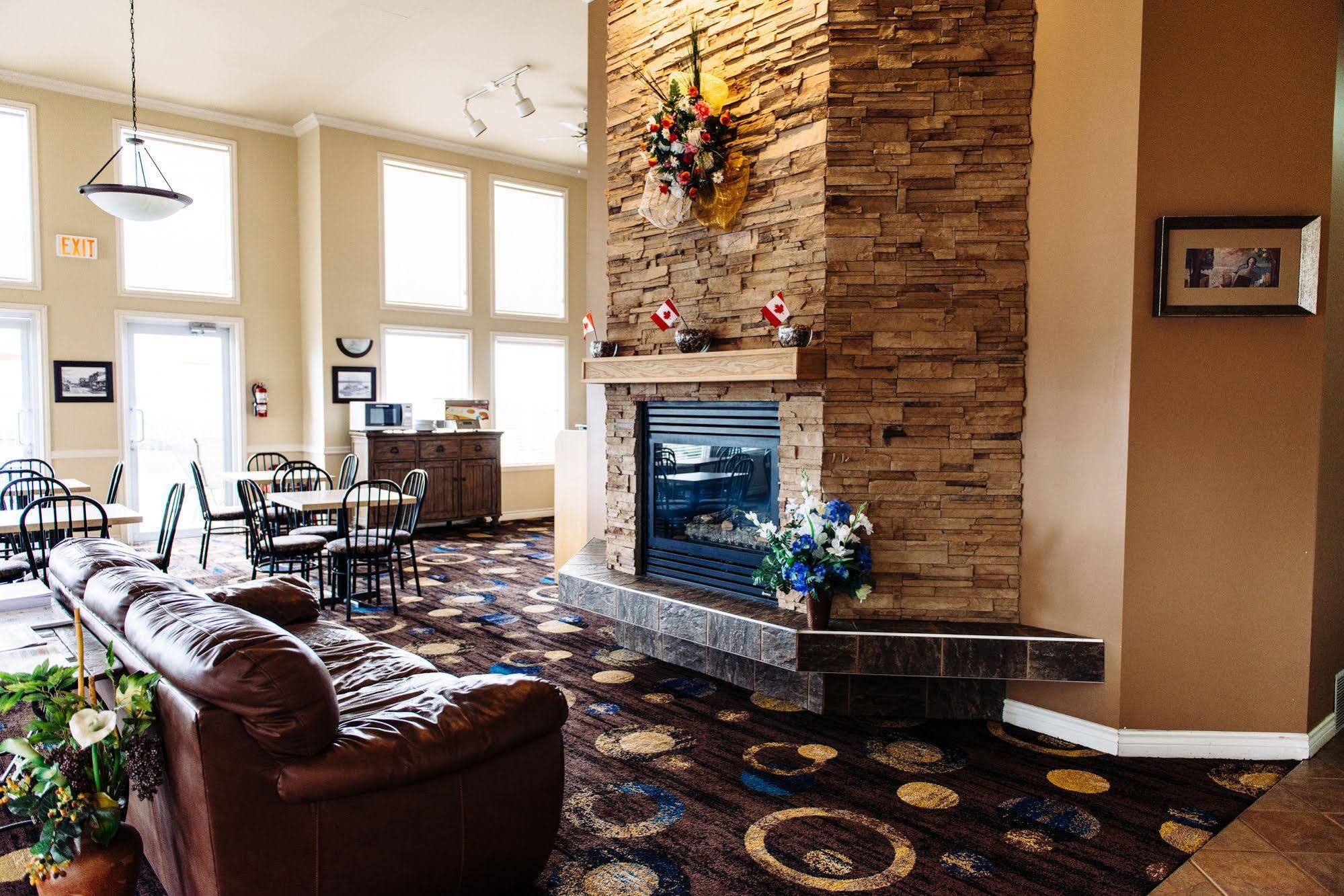 Canadian Motel North Battleford Ngoại thất bức ảnh